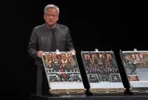 英伟达哭的时候到了！推出多款“对华阉割版”AI芯片，希望在中美两边都不得罪，结