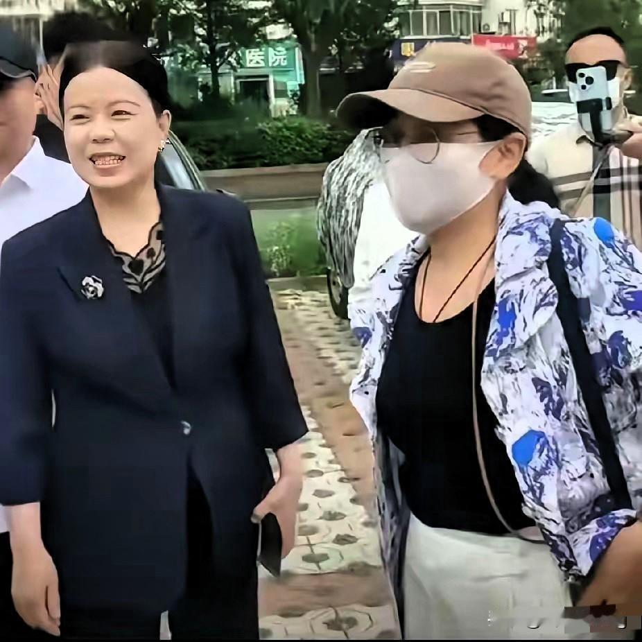 太刚了！柴桑大姐这番话直接撕开遮羞布，真相背后的猫腻藏不住了！许妈心里藏着太多难