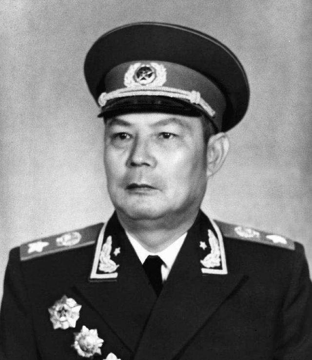 毛主席曾经讲过，只有周总理能比他厉害！那么为什么叶帅几乎没有指挥过大规模作战，却