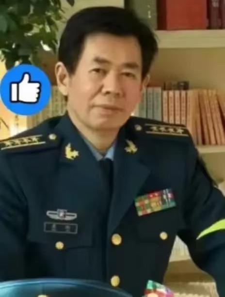 歼20都满天飞了，为啥还有人敢在南海蹦跶？戴旭大校说了句掏心窝子的话，咱们现在不