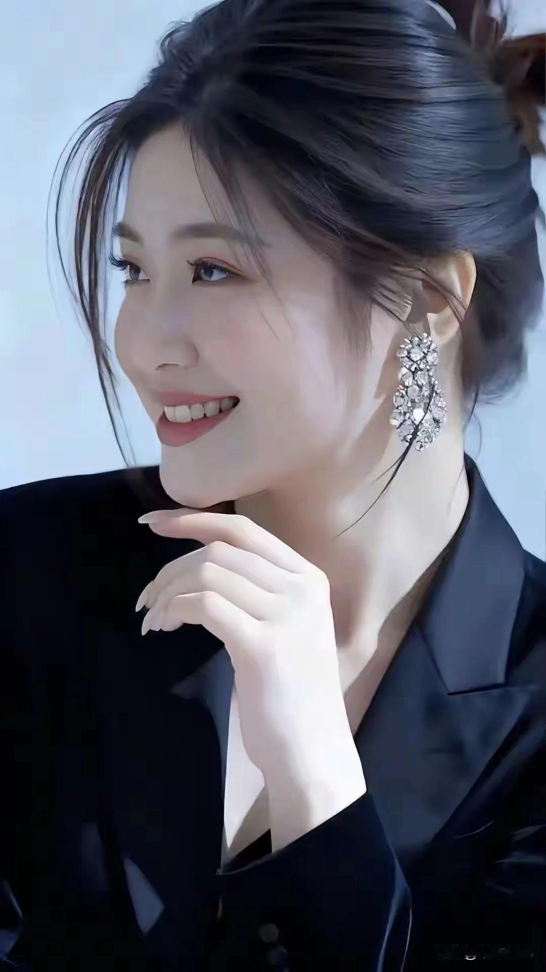 上联：凭栏思远客下联：临窗念知音