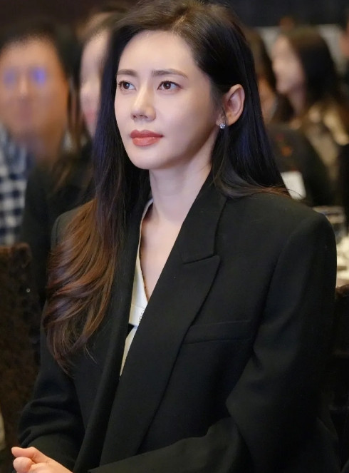 我开始理解秋瓷炫老公于晓光了！秋瓷炫哪里都好，但她有个很要命的问题，那就是