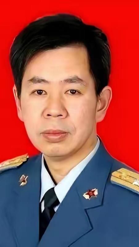 不可思议！ 导弹还竖在发射架上，点火程序都没启动，万里之外的预警监控终端，警