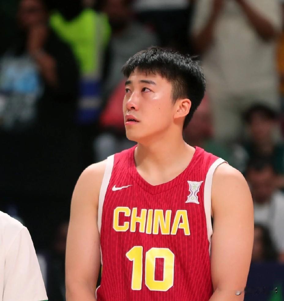 不让任何一个球员掉队，中国男篮有比大胜更值得高兴的事。中国男篮亚运会第二场比赛