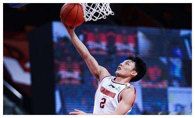 很多球迷觉得辽宁三连冠势头正盛，北京有周琦加持就能称霸，可他们都忽略了建王朝最核