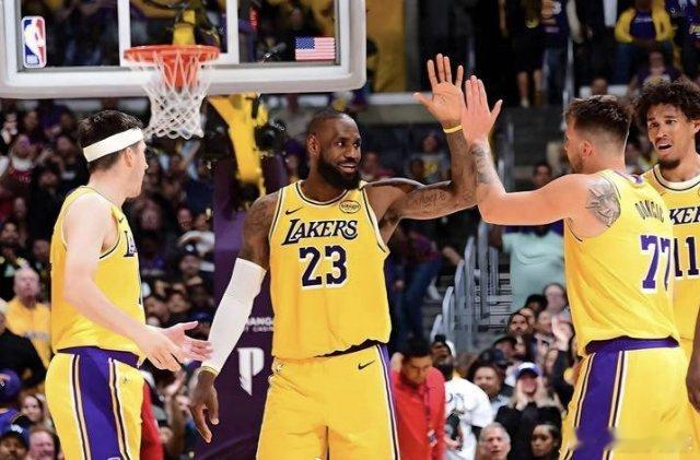 湖人西部第二的排位有点虚啊！湖人现在这个排位，应该是超出了赛季开始前所有的预期，