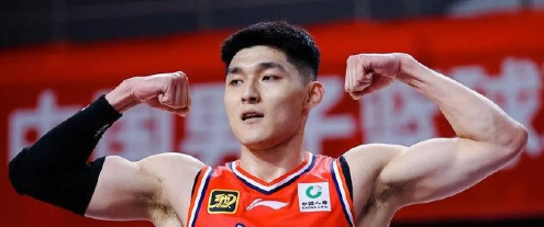 徐昕为何遭弃用？中国男篮主教练郭士强宁愿选择用惜籍无名的李祥波也不用徐昕。为