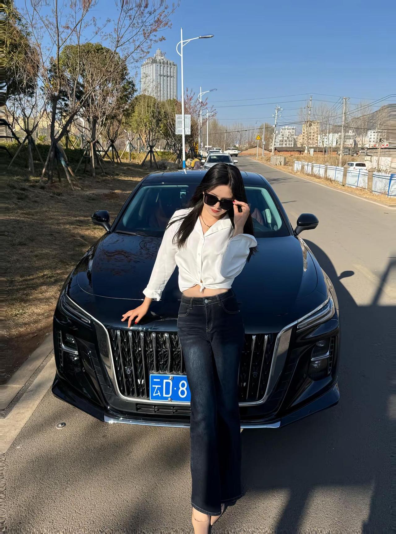 十五万的彩礼的她和十五万的红旗，你选哪个？红旗H5晒出爱车合拍