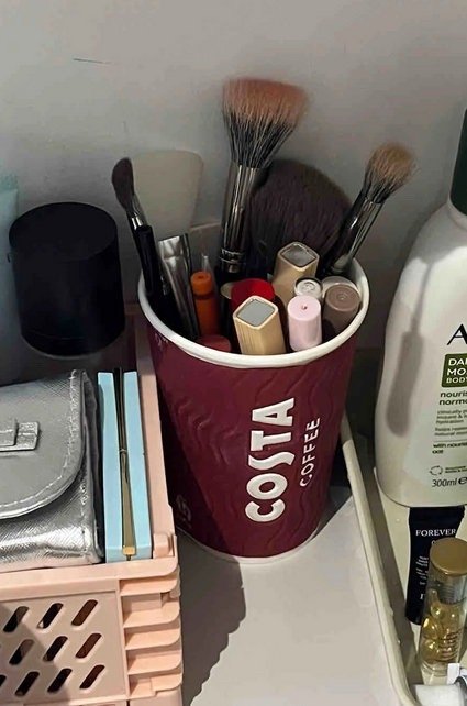 这下子谁还买化妆桶呀附送一个化妆思路