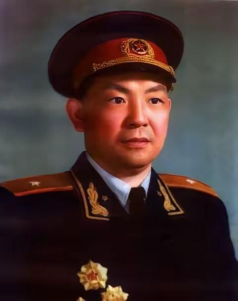1955年，授衔结果出来后，5位开国上将、3位开国中将联名找到了罗荣桓，说：“谭