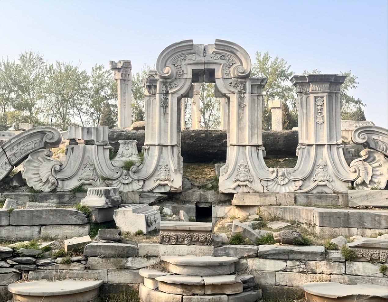 法国归还文物了但人家提条件，法国那边要求，我们必须要用国际标准保存，并且向公众