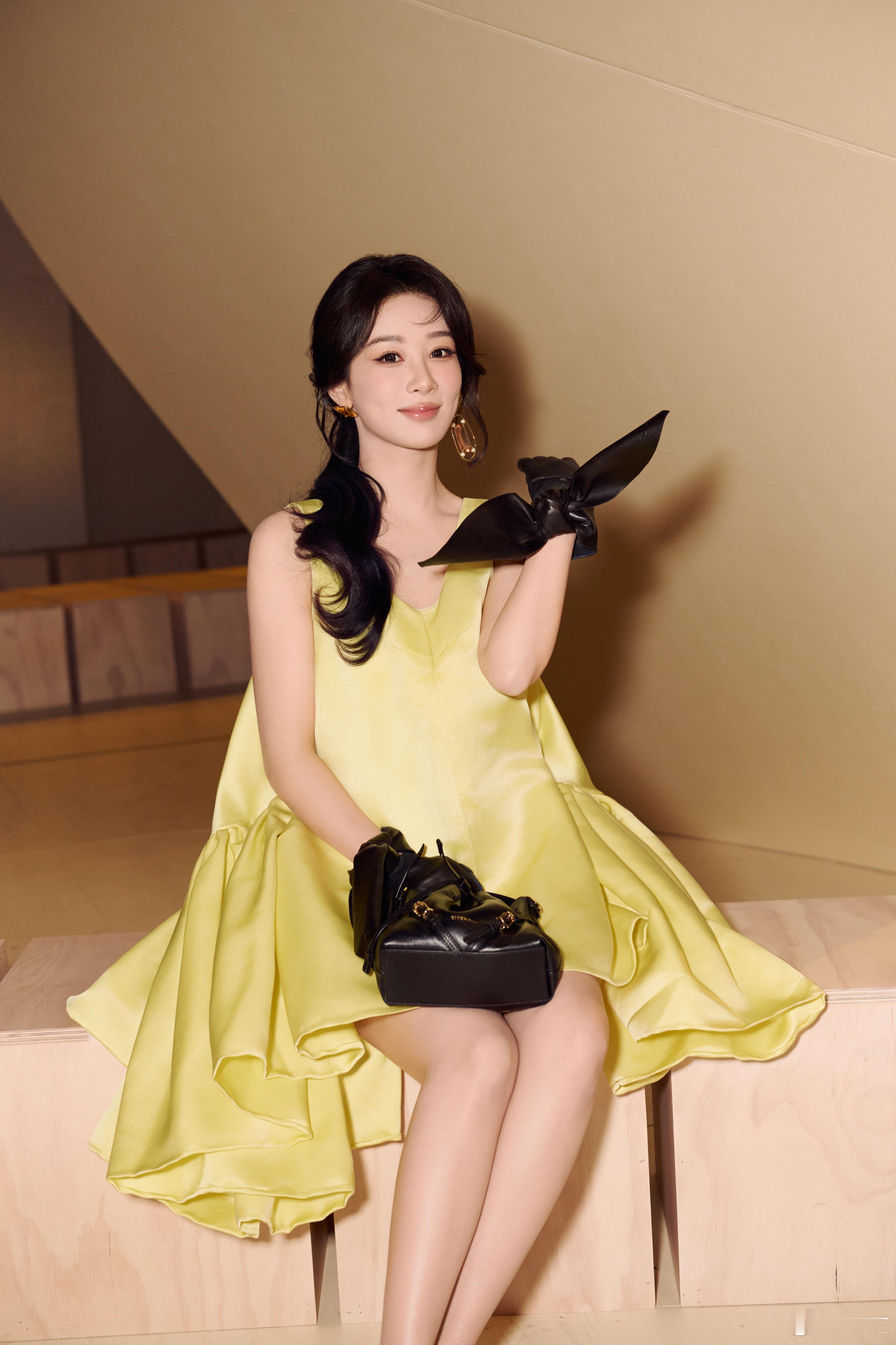 👠杨紫