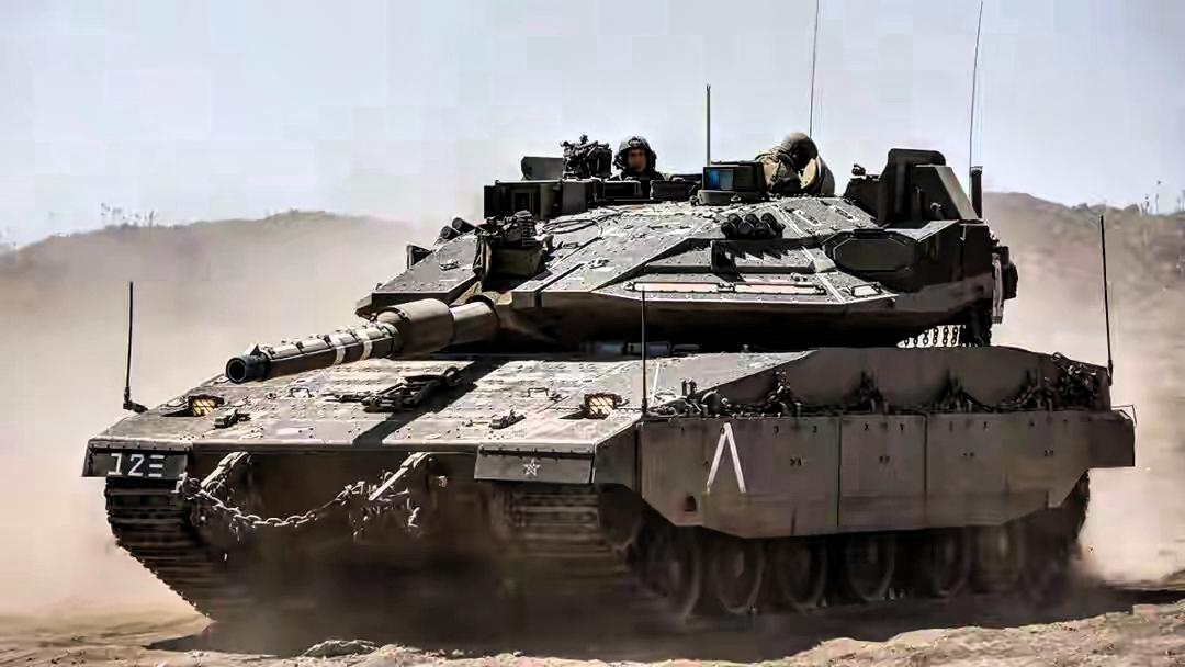 快讯：陆战之王变“铁棺材”，特朗普看得冷汗直流以军王牌“梅卡瓦”坦克在黎巴嫩