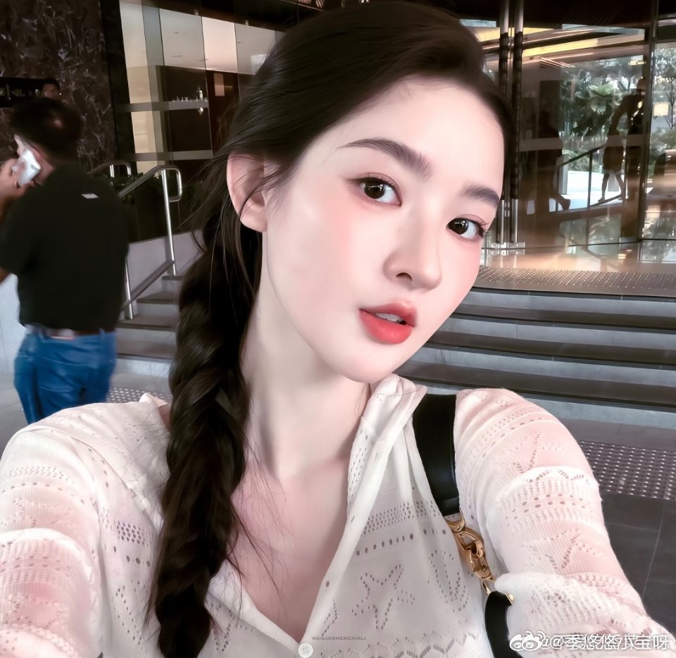 #王玉雯#又想你啦姐姐[吐舌头眯眼睛笑]姐姐真的好美[抱抱]​