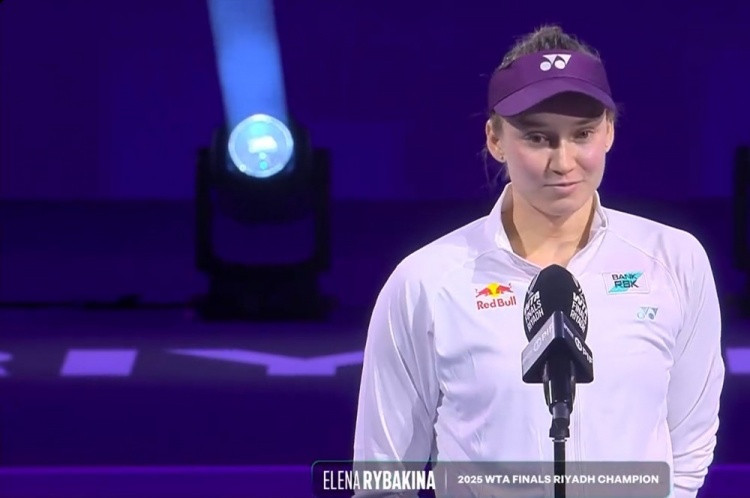 莱巴金娜: 夺冠难以置信, 萨巴连续两年年终第一是了不起的成就