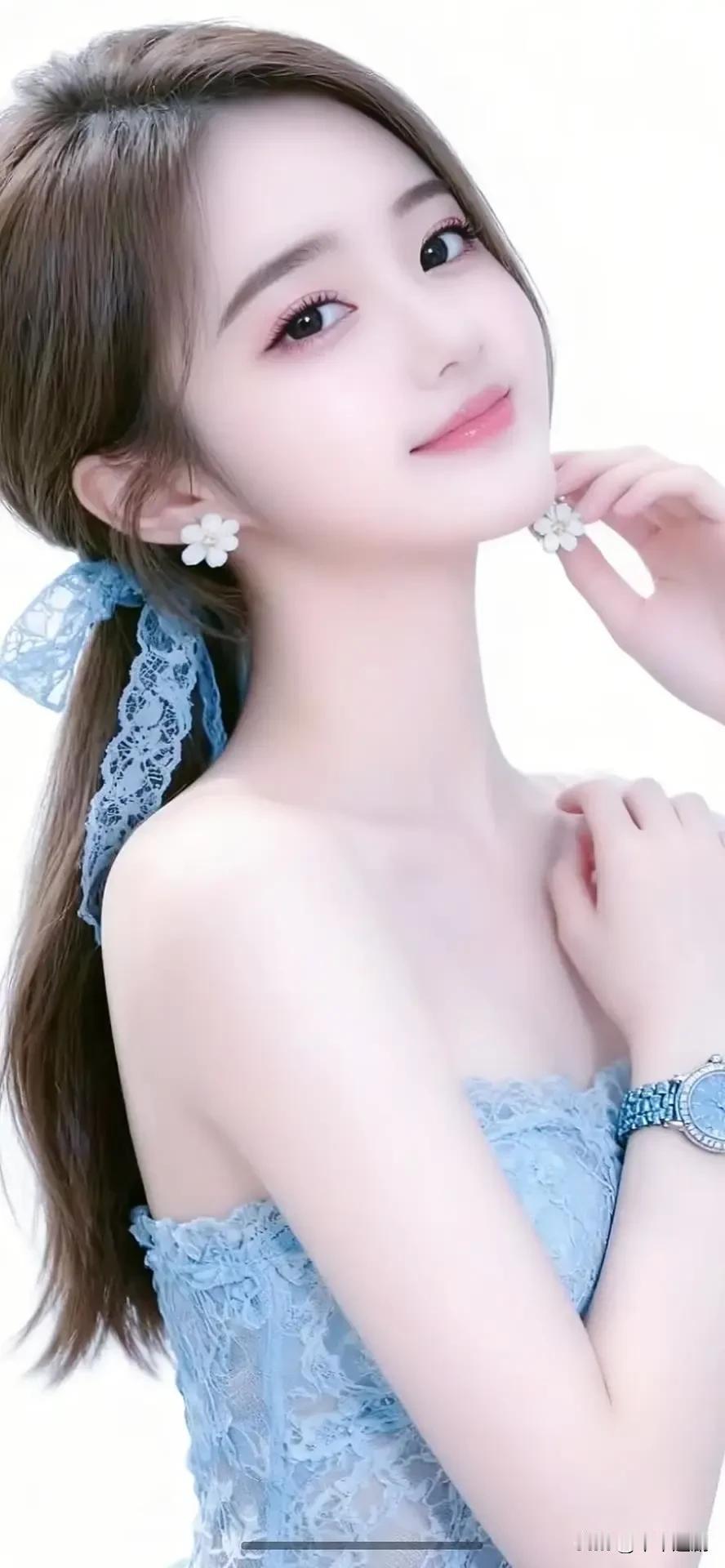 浅蓝蕾丝，藏着少女的清甜