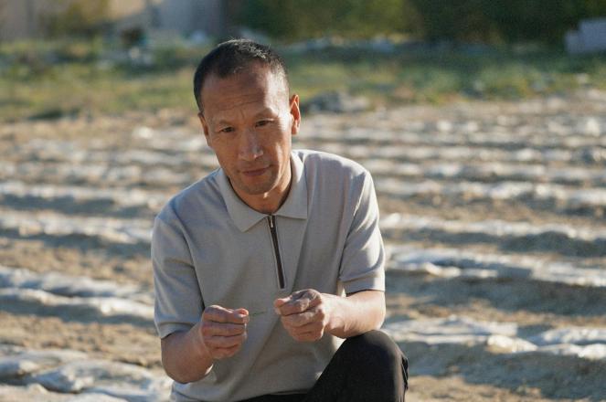 这事儿真的绝了。一个山西农民，就靠两个装沙的塑料袋，把全世界专家头疼了几十年的