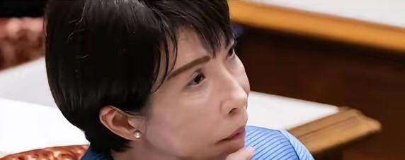 高市早苗那几句关于台湾的胡话，被咱们狠狠批了。结果呢？美国那边马上高潮，