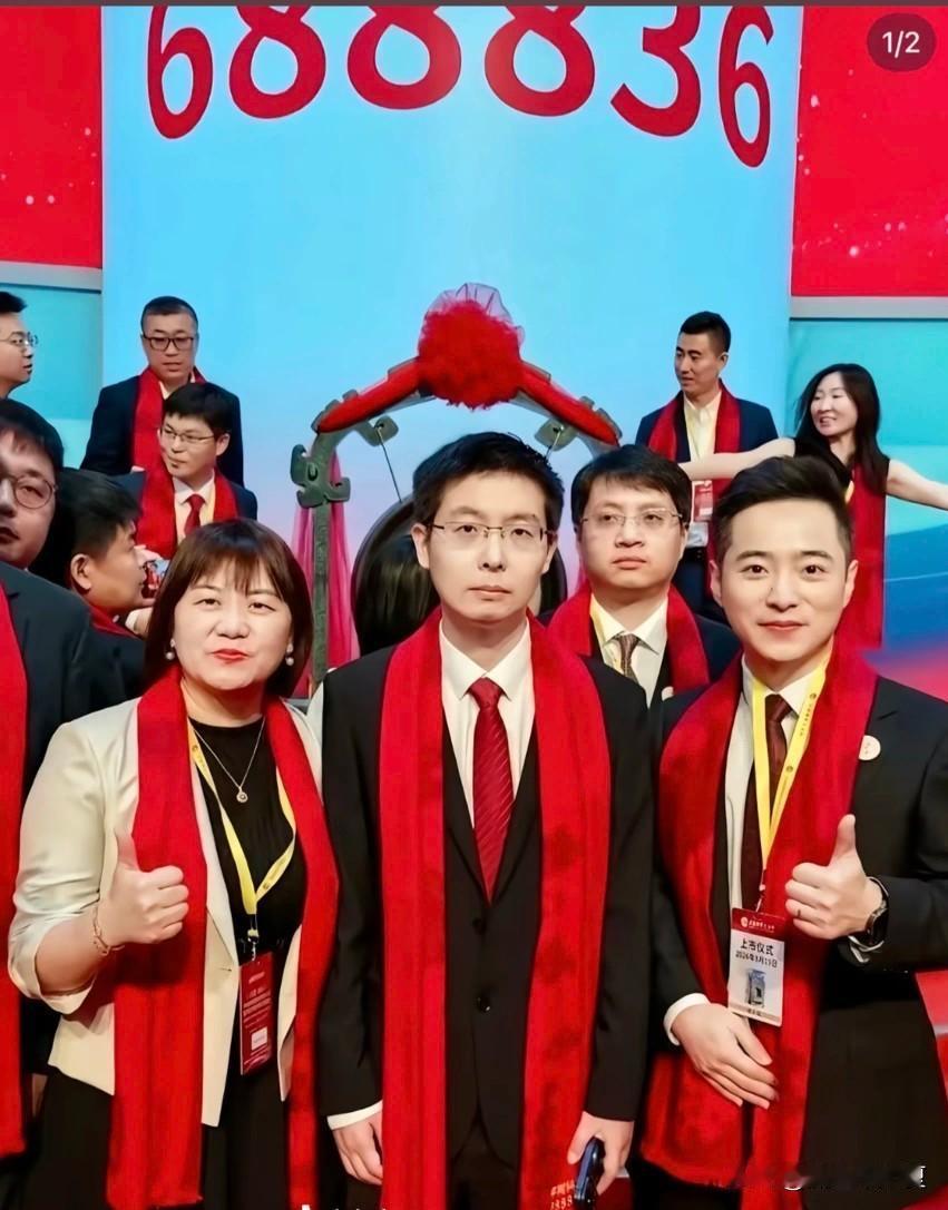 宇树上市王兴兴为啥一直冷着脸，你读懂沈一石就知道他的苦了。沈一石：他们让我一
