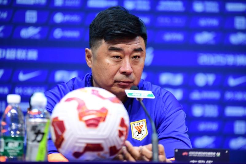 山东泰山真是让文旅害惨了，去年来讲韩鹏担任代理主帅，不是质疑韩鹏的能力，的确去年