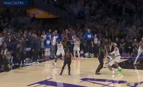 哎，输了。东契奇这大空位果断出手啊！！！魔术vs湖人