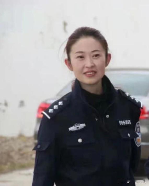 龚代莉，女，汉族，1978年10月生，群众，中专学历（凉山州人民警察学校会计专业