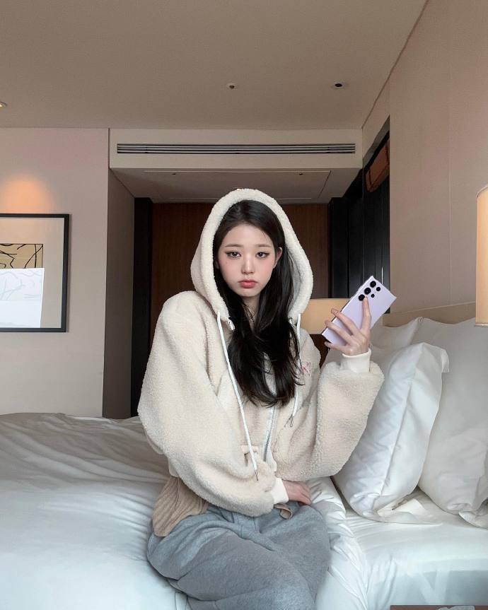 张元英采访安妮海瑟薇【张元英】攻属性初彰显时