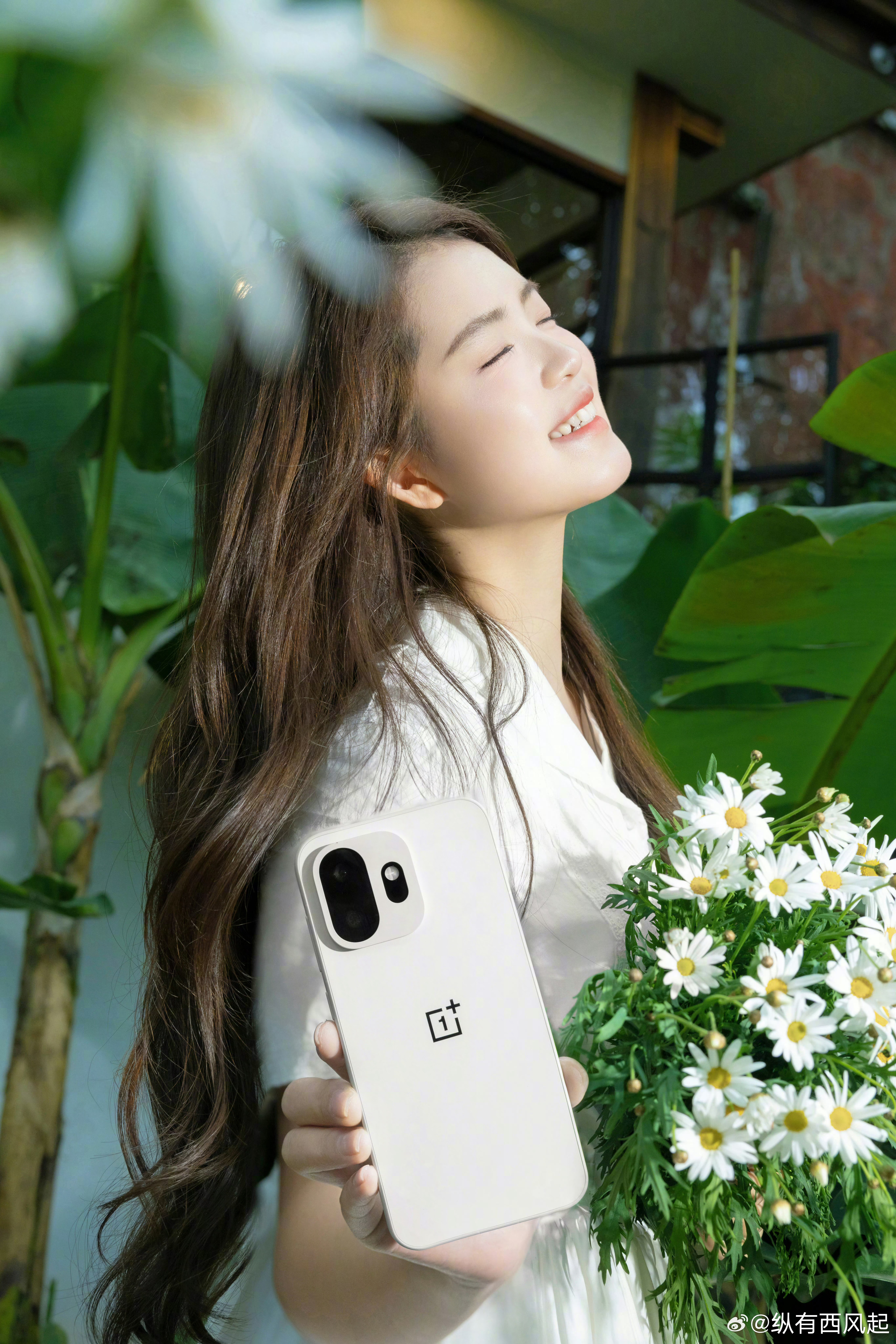 感觉一加15T还是白色最好看，治愈白巧