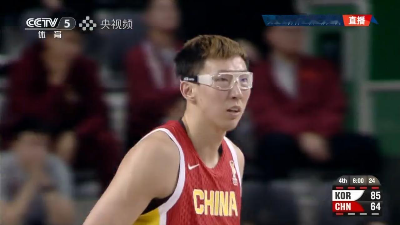 无比怀念广州恒大！太无语了！中国篮球正在走中国足球的路！只要是逆风球，谁上谁紧