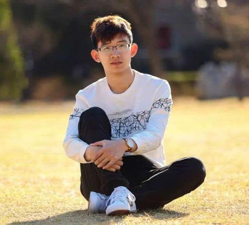 北大学霸刘嘉森语出惊人：“当你没有家财万贯的父母，没有大权在握的亲戚朋友，而别人