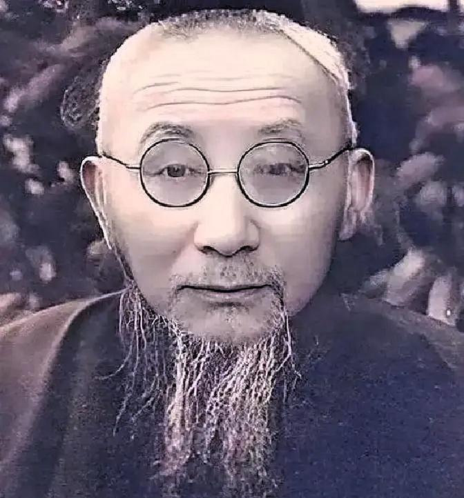 1938年，大汉奸陶锡三在家里宴请日军。突然，她听到女儿哭喊着：“救命啊，救命啊