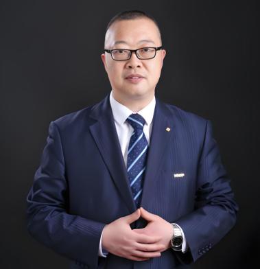 这位财富规划师的忠告：“一定要在你最赚钱的时候，抛开所有杂念，拼命去赚钱，然