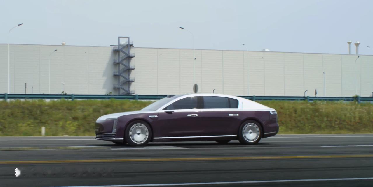 最近华为高管提出“ADS安全性是人类驾驶的3倍”，其底气源于三大技术能力。一是