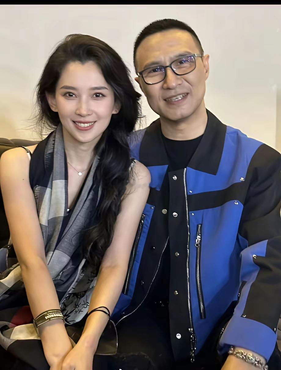 能把汪峰迷得五迷三道的森林北有多漂亮，没有了滤镜也是普通一妇女，大家觉得她漂亮吗