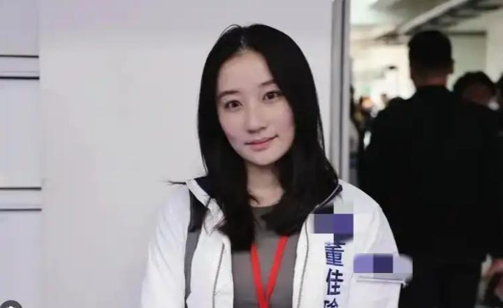 郑丽文率国民党14人代表团访陆，团队里最受关注的莫过于30岁的国际事务部