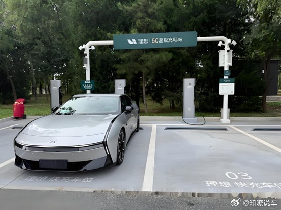 超充究竟会不会让电池“折寿”？99%的厂家都不会提国家能源局最新数据显示，截至2