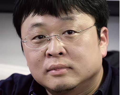 罗永浩、还得是罗永浩！他和朋友真的给店主转了10w，慰藉店主受伤的心！刚才