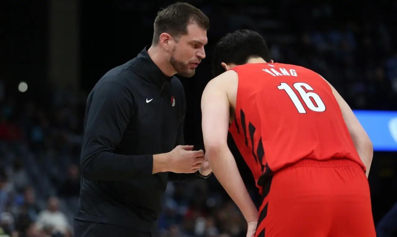 别再画饼！斯普利特的“时机”是在葬送杨瀚森“最希望他发展”？斯普利特的空话听得