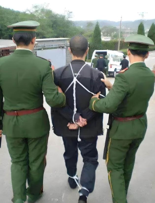 1988年吉林刑场，76岁死囚吕庆瑞喊出一句话，在场警察全部愣住，档案揭开，他竟