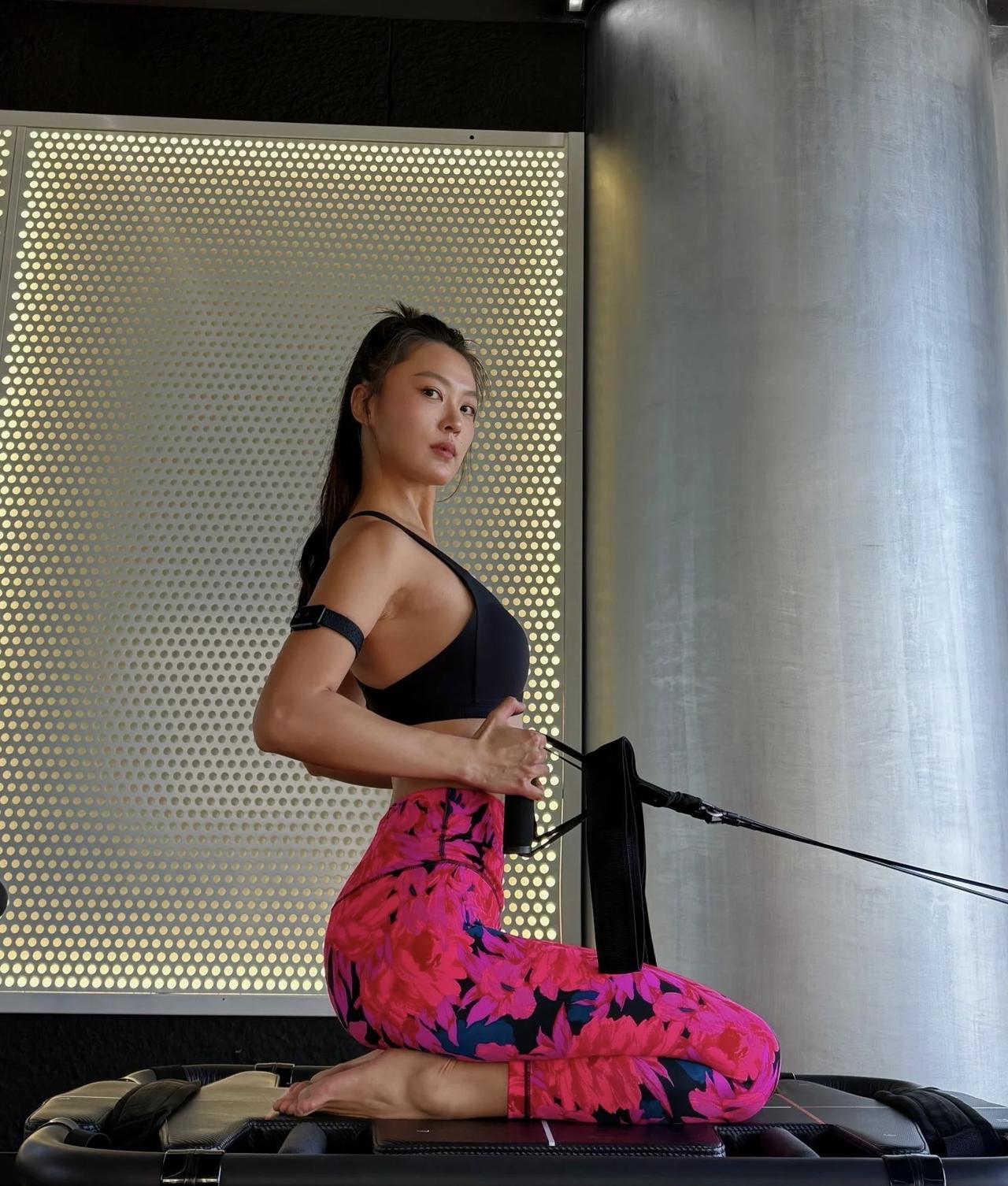 为什么女生要练习瑜伽?瑜伽练习不仅仅可以维持好身材还利益血液循环百利无