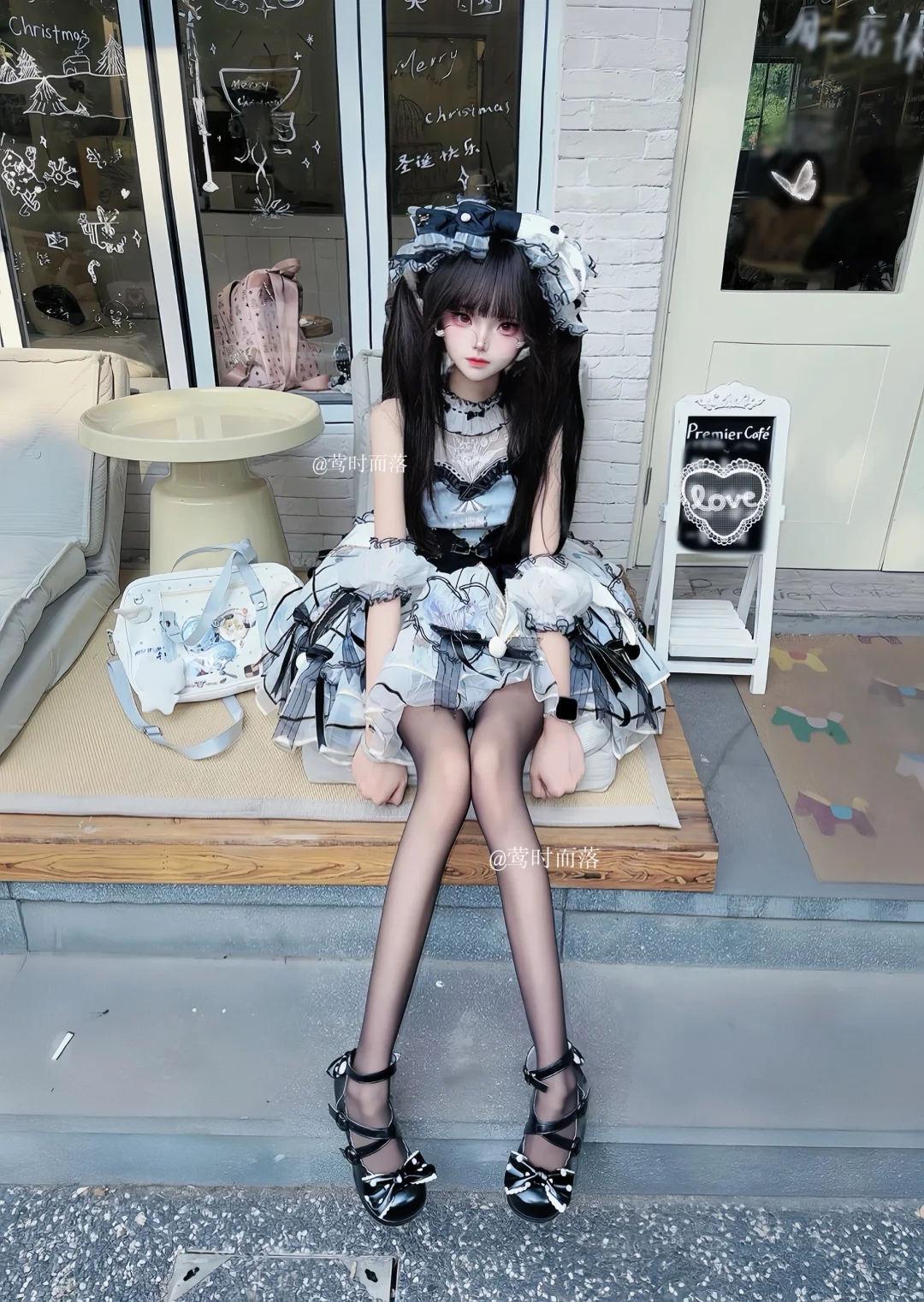 该用户比天使坏比恶魔好ᗜ - ᗜ