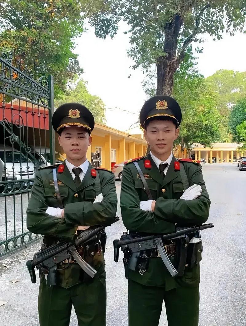 卧榻之侧，岂容他人鼾睡。我们周边的国家不愿意中国强大，尤其是与我们有领土、领海有