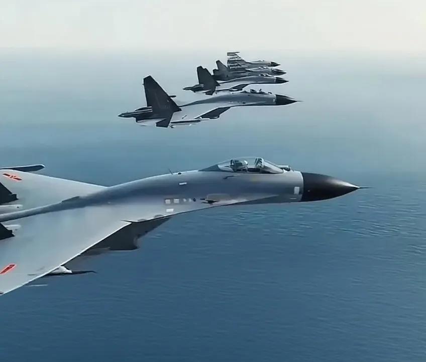 “警告无效时，可以开火射击！”6月27日，央视报道，中国空军对外机挑衅行为，处置