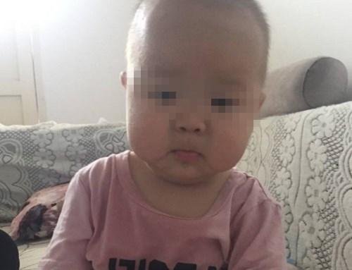 宝宝咳嗽发“鸡鸣”声, 爸爸紧急送医, 回家后爸爸把保姆扫地出门