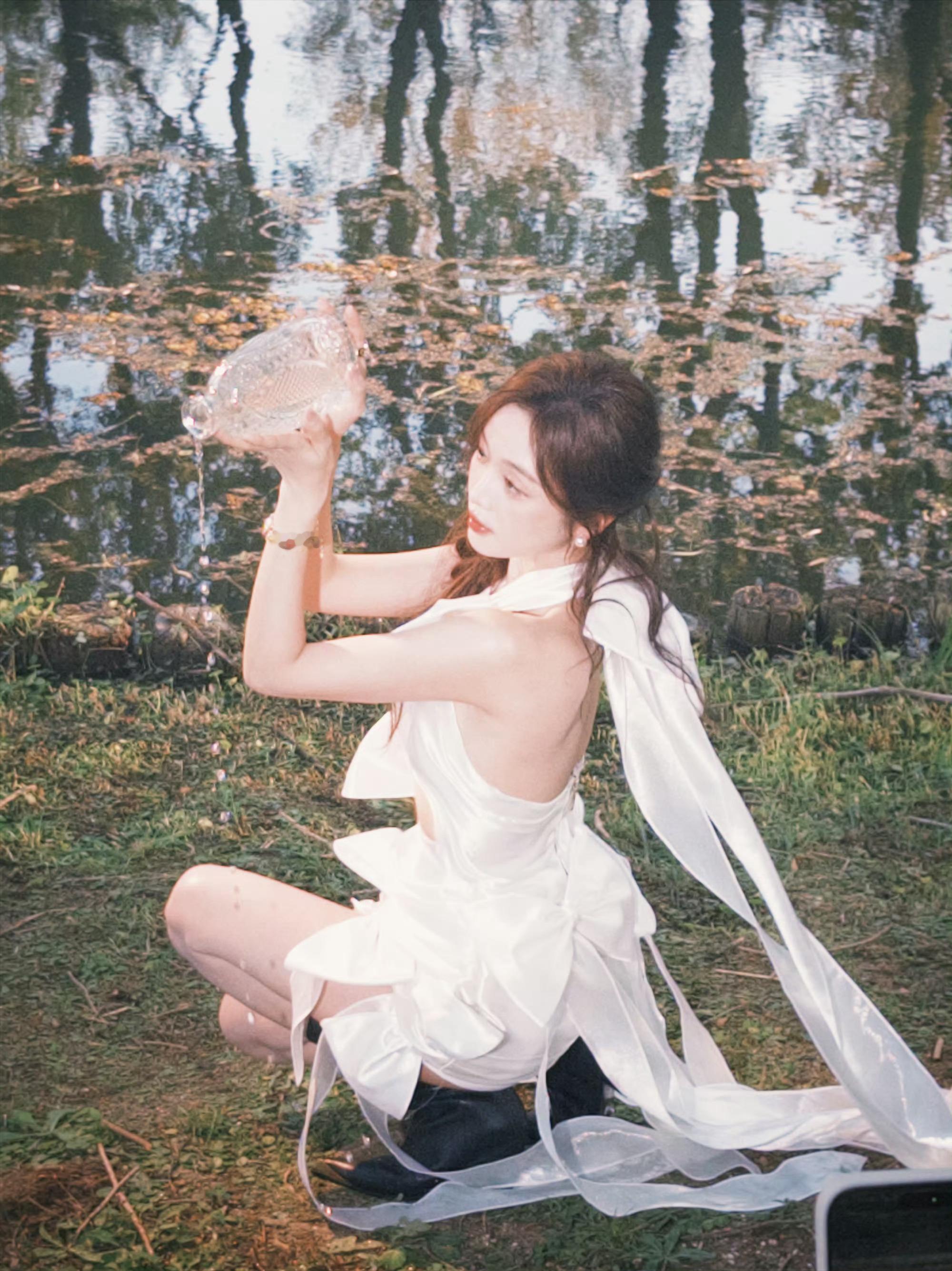 吴宣仪好美啊假期玩得开心！照顾好自己好好休息哦