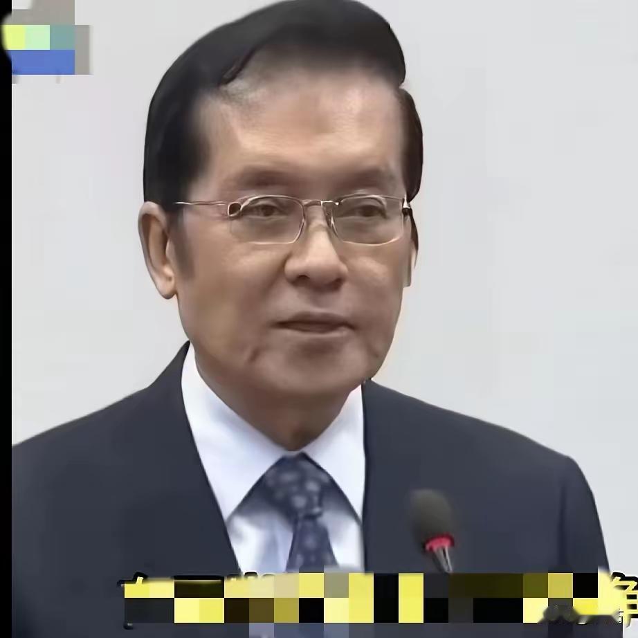 国民党副主席张荣恭当众“打了”赵少康的脸，由于赵少康在其节目中抱怨，气呼呼的说，