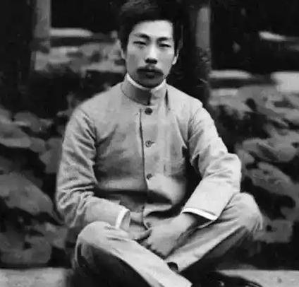 鲁迅记了藤野先生一辈子，心里一直很感激这位老师，可藤野先生晚年回忆起鲁迅时，却坦