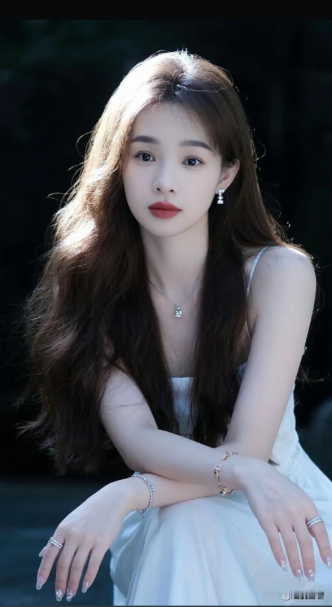 我以为自己很坚强，能熬过所有的委屈和心酸，可是当我闭上眼睛的那一刻，那种压抑的情