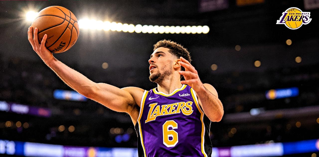 湖人双核缺阵！肯纳德两战火箭封神，底薪射手成季后赛最大黑马说一个扎心的事实