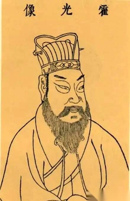 手里的玉簪“当啷”一声掉地上的时候，霍光老婆霍显，心里就咯噔一下。她知道，事儿